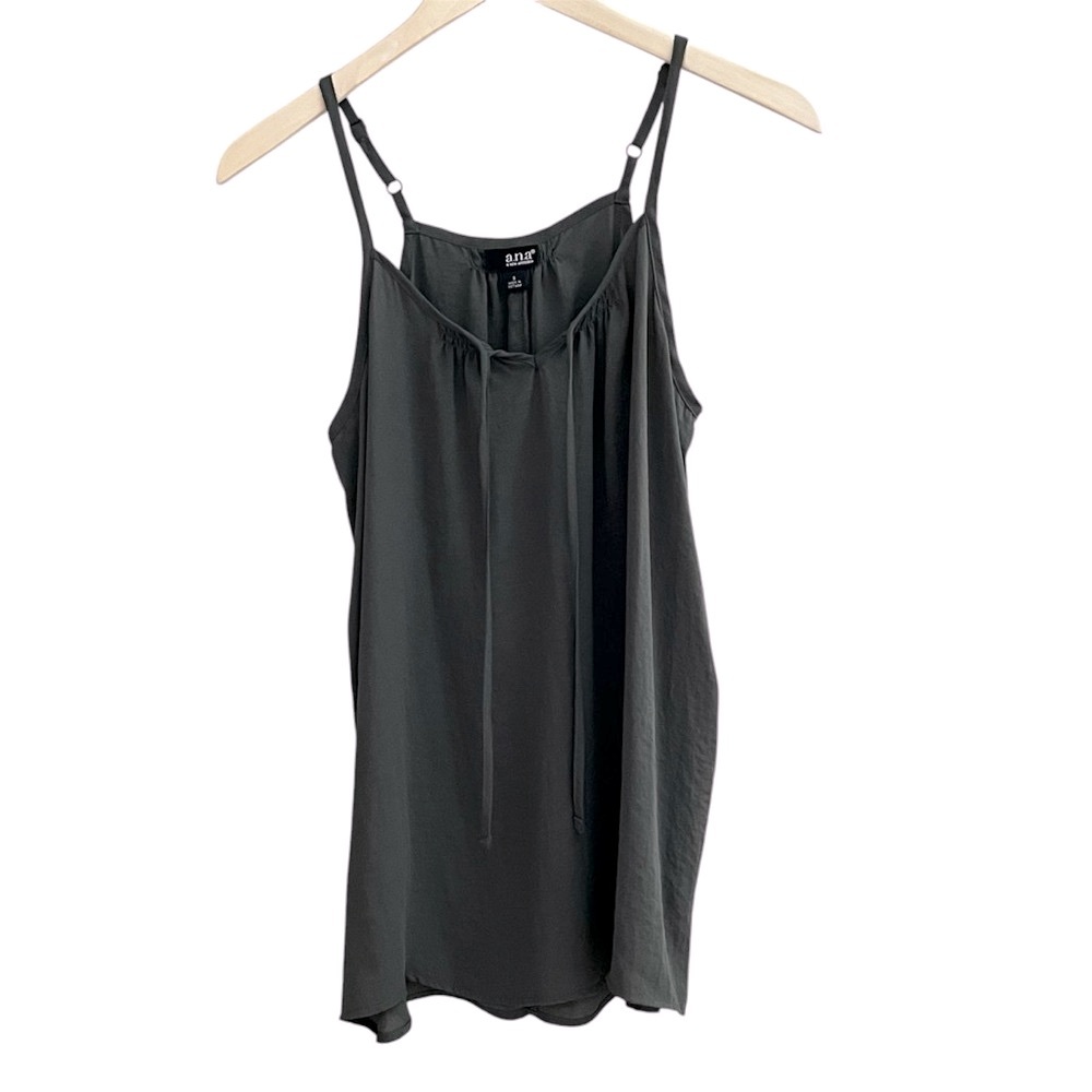 a.n.a. Spaghetti Strap‎ Flowy Top Green Size Small